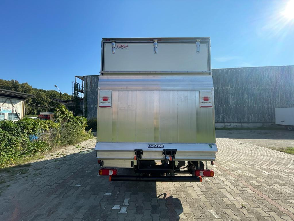 Iveco Daily 50C18HZ Container mit 8 Paletten und einem 750-kg-Aufzug в лизинг Iveco Daily 50C18HZ Container mit 8 Paletten und einem 750-kg-Aufzug: фото 4