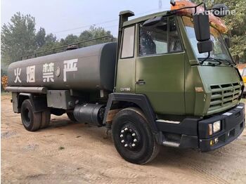Грузовик-цистерна для транспортировки топлива HONGYAN 4x2 drive 12 tons fuel tank: фото 2