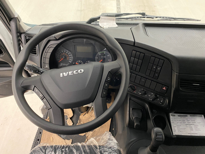 Новый Грузовик-шасси Iveco Trakker 420 - 8x4: фото 13