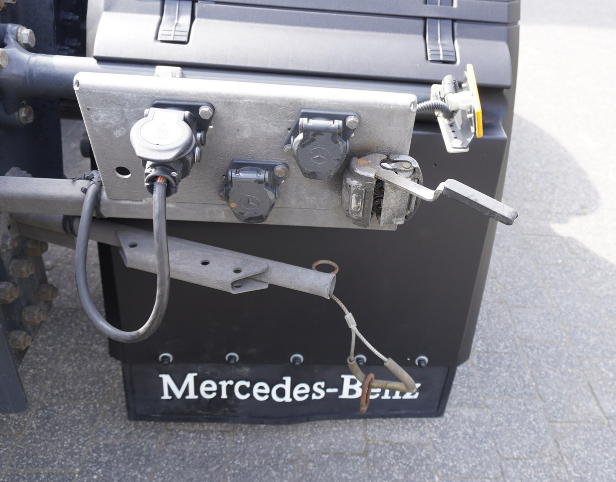 Грузовик-шасси MERCEDES-BENZ Actros MP5 2542 Giga / Low Deck / BDF / 6×2 / E6: фото 32