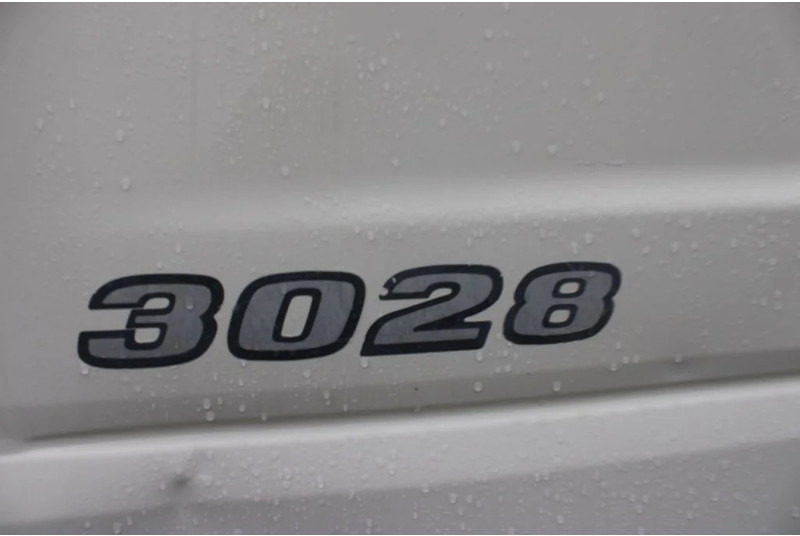 Грузовик-шасси Mercedes-Benz Axor 3028 + euro 2 + spring spring + manual + 6x4 Heavy Duty: фото 7