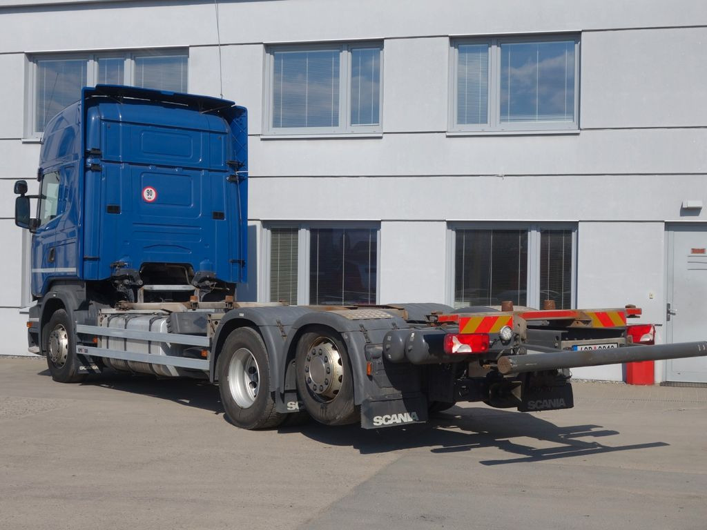 Грузовик-контейнеровоз/ Сменный кузов Scania R450 6x2 BDF: фото 3