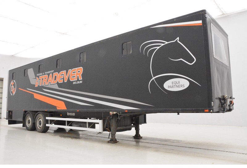 Полуприцеп-коневоз DESOT Horse trailer (10 horses): фото 3