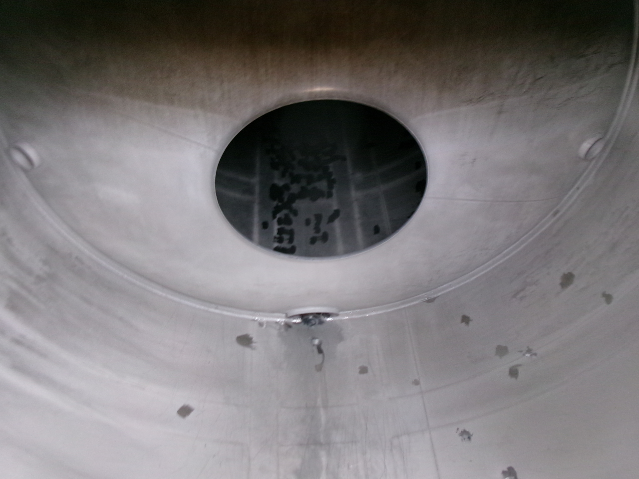 Полуприцеп-цистерна для транспортировки химикатов Magyar Chemical tank inox 32.5 m3 / 1 comp: фото 23