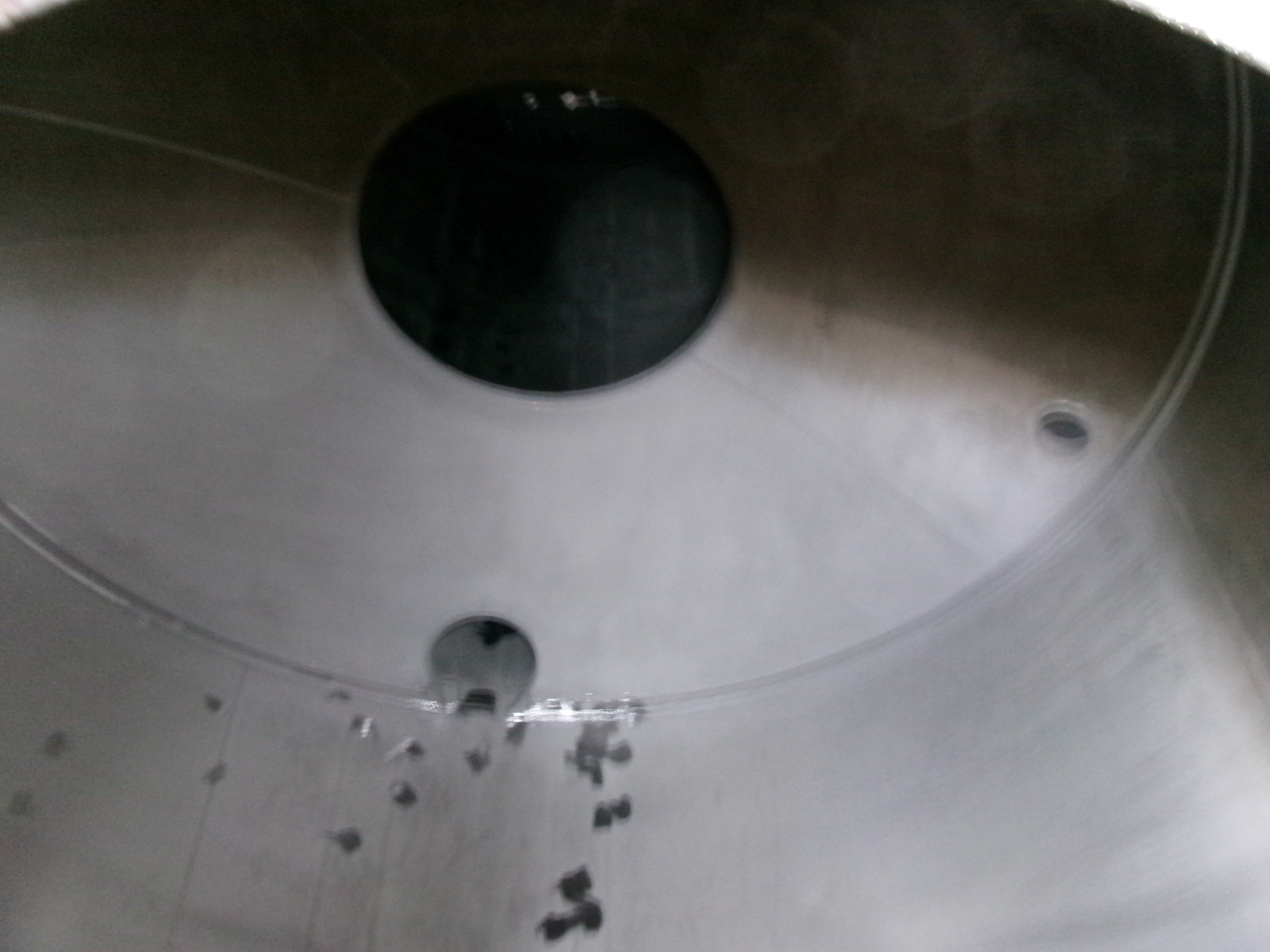 Полуприцеп-цистерна для транспортировки химикатов Magyar Chemical tank inox 32.5 m3 / 1 comp: фото 18
