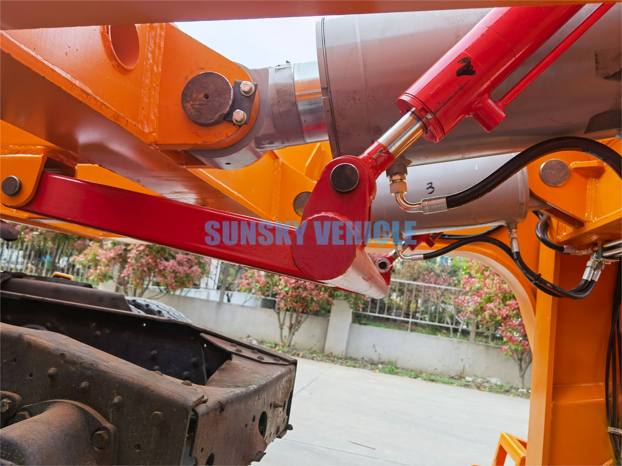 Новый Низкорамный полуприцеп для транспортировки тяжёлой техники SUNSKY 3 Axle 70 Tons detachable gooseneck lowbed trailer: фото 9