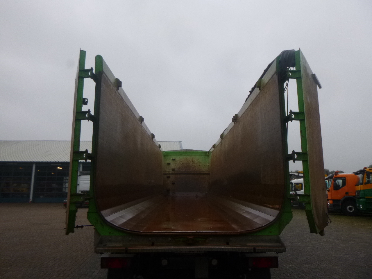 Самосвальный полуприцеп Schmitz Cargobull Tipper trailer steel 58 m3 + tarpaulin: фото 13