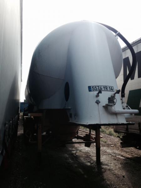 Полуприцеп цистерна для сыпучих грузов для транспортировки химикатов Spitzer: фото 6