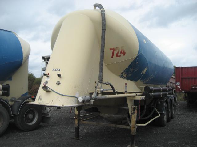 Полуприцеп цистерна для сыпучих грузов для транспортировки сыпучих материалов Spitzer: фото 2