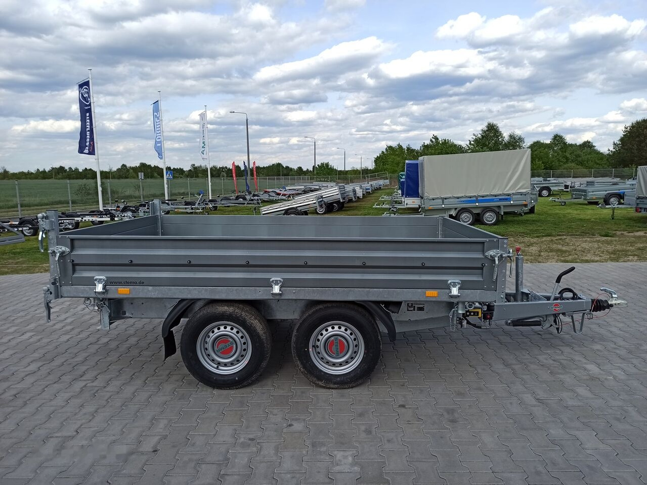 Новый Самосвальный прицеп Stema SHDK 35-30-18.2 kiper tipper dump trailer wywrotka 300 x 180 cm: фото 3