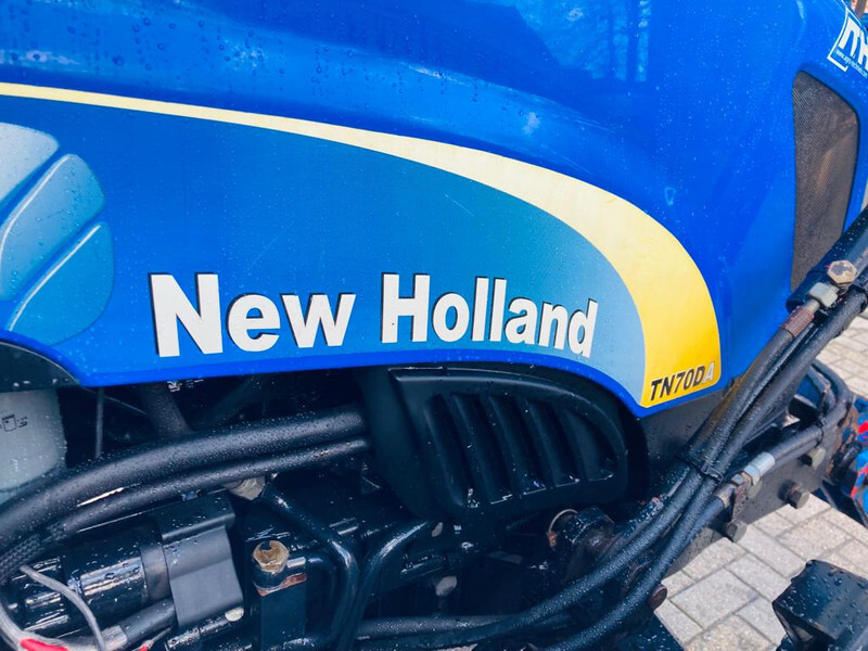 Трактор New Holland TN70DA: фото 7