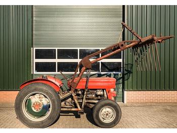 Колёсный трактор Massey Ferguson 135
