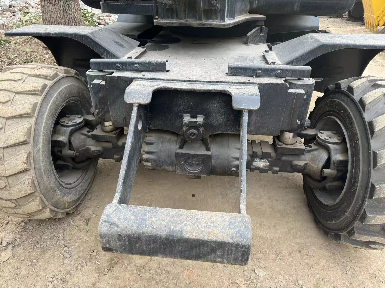 Колёсный экскаватор Cheap price used hyundai R60w-9 wheeled excavator for sale: фото 5