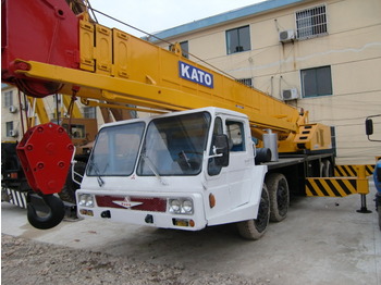 Kato NK-400E - Мобильный кран