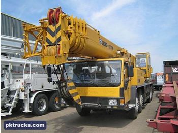 XCMG QY70K 8x4 crane truck - Мобильный кран