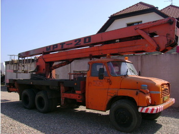 Tatra T 148 - Подъёмник
