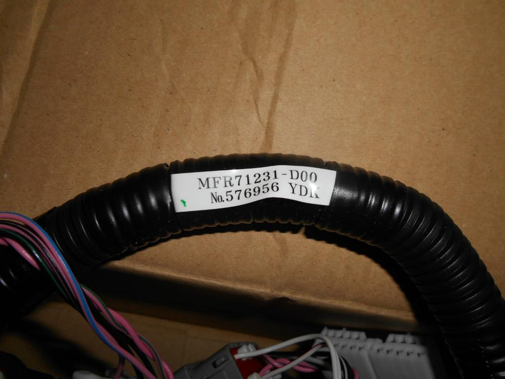Новый Кабели/ Провода для Строительной техники Cnh MFR71231 -: фото 5