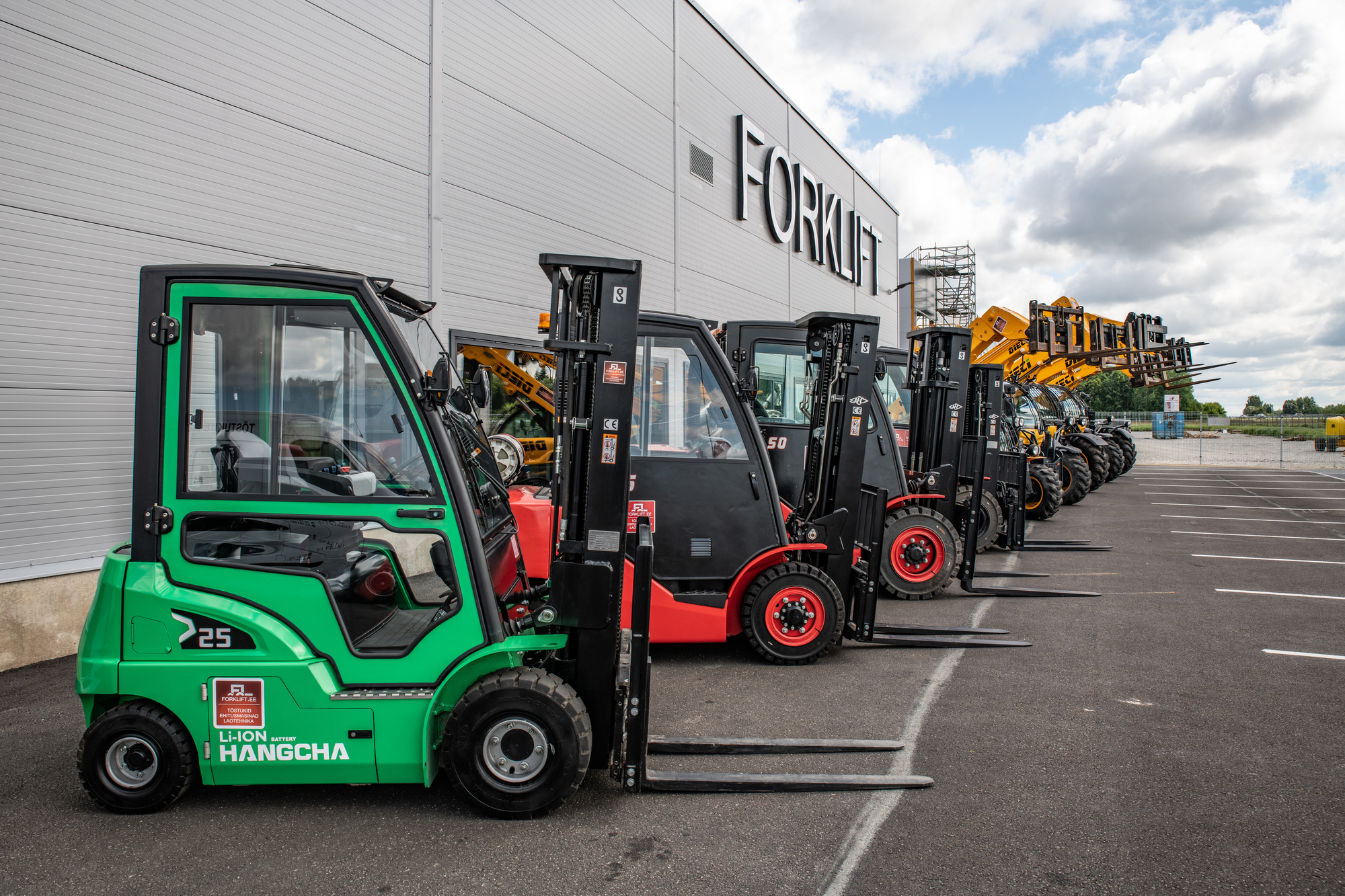 FORKLIFT OU - Погрузочно-разгрузочная техника - Год: 2021, электро undefined: фото 2