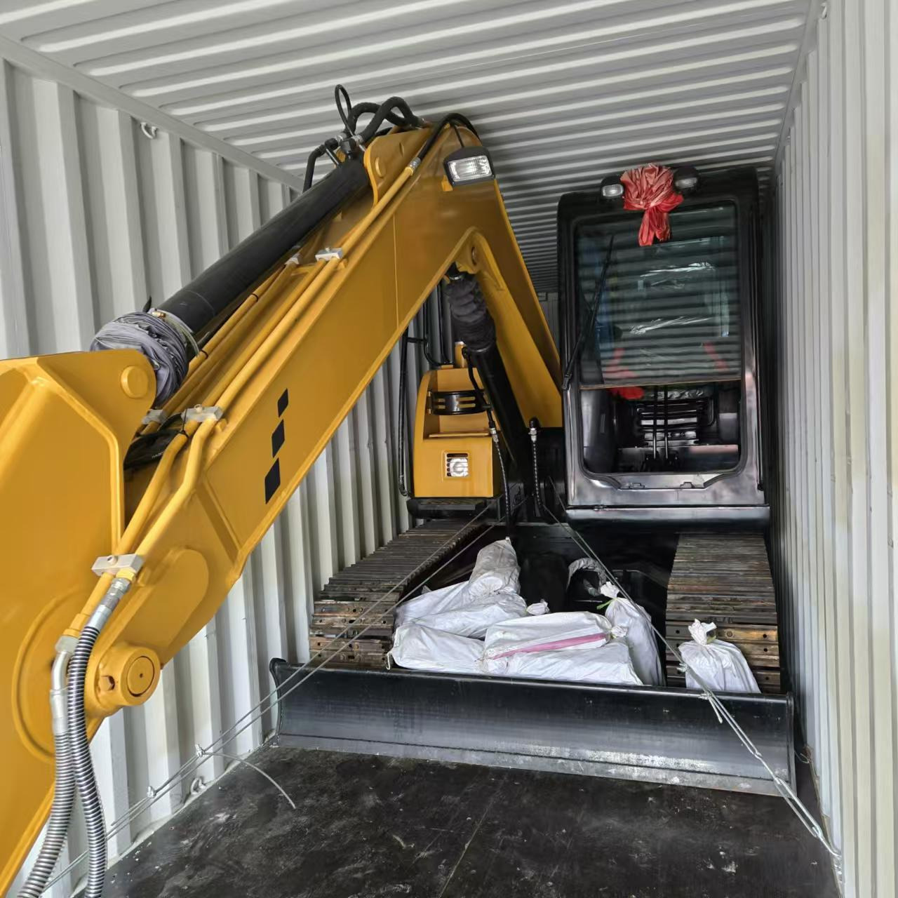 Toaks International Trading Company - Строительная техника ZOOMLION - Год: 2022, дизель, кондиционер undefined: фото 16