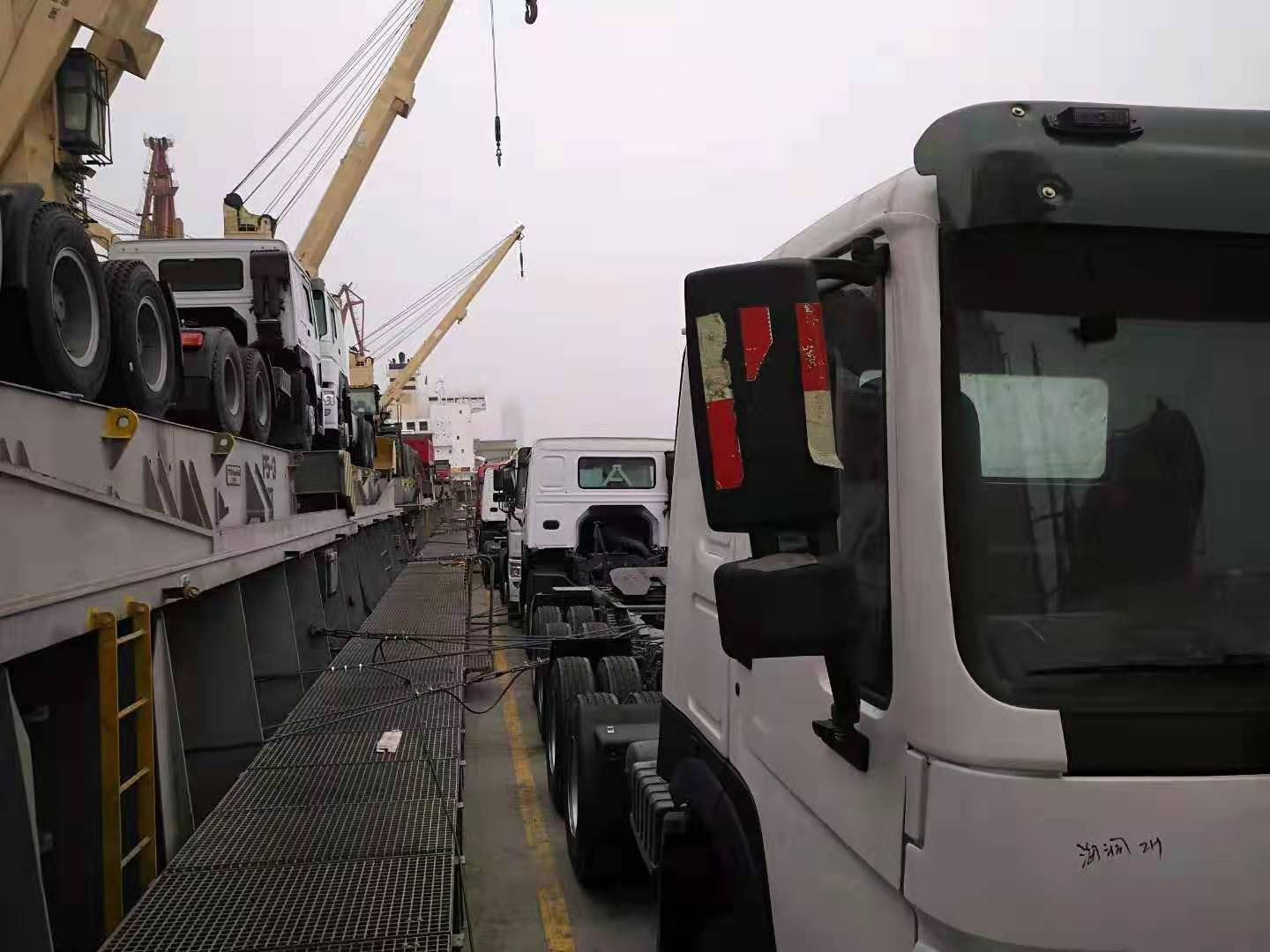 Shandong Guhong Auto Industrial CO., LTD - Грузовики - Год: 2020, 6х4, кондиционер undefined: фото 10