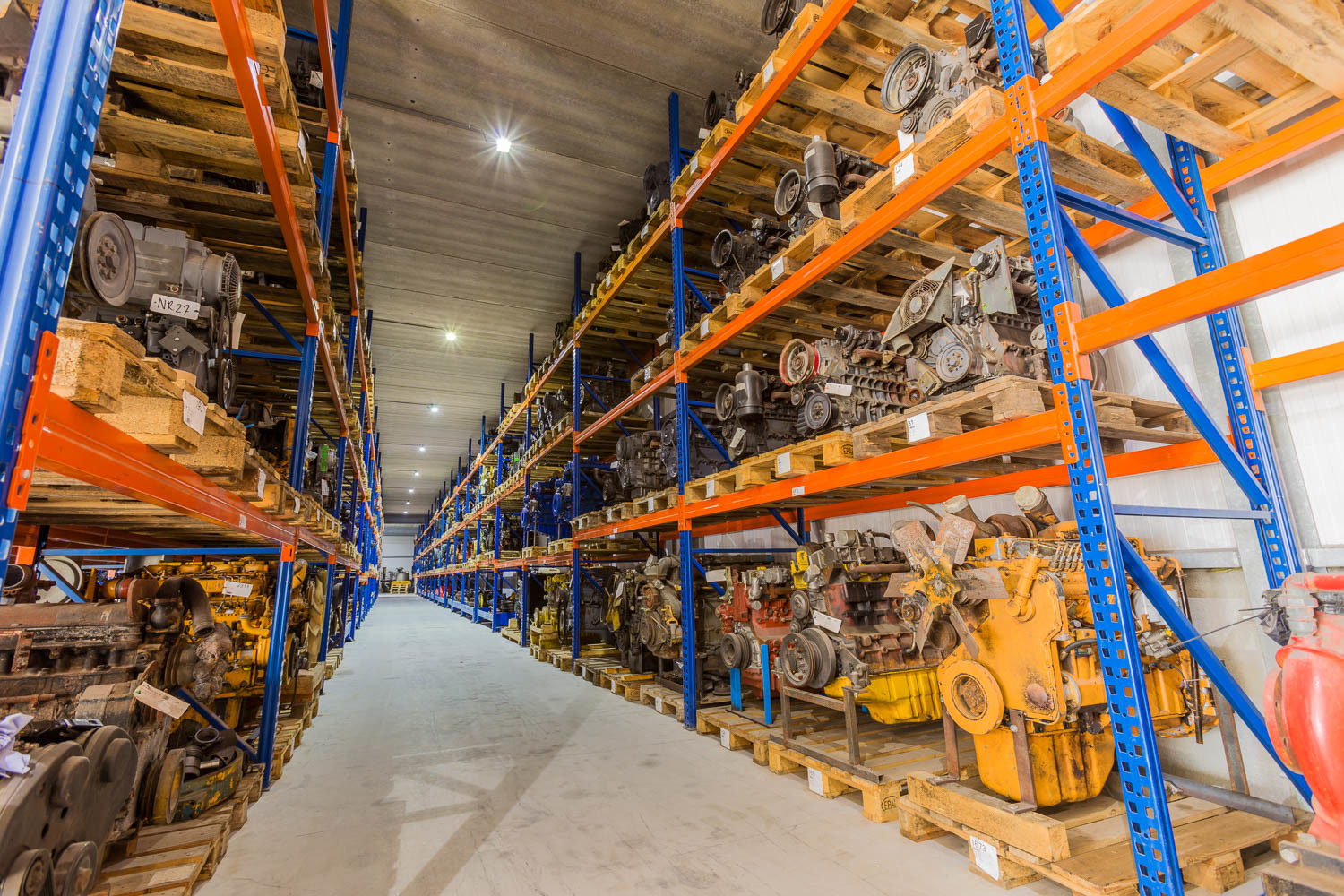 Overbeek Bouwmachines B.V. - объявления о продаже undefined: фото 2