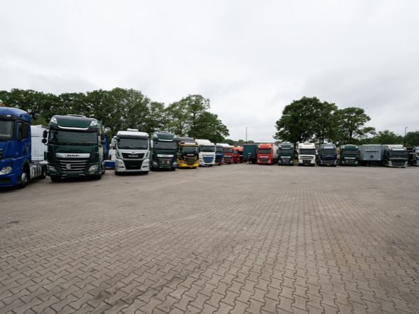 Hesselink Trucks B.V. undefined: фото 5