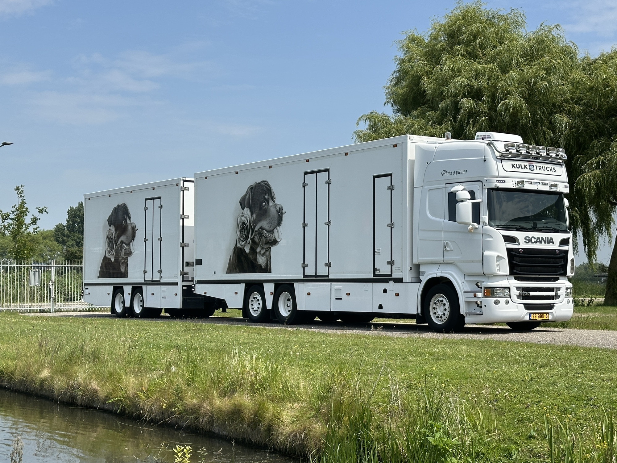 Kulk Trucks - Фургоны MERCEDES-BENZ - Euro 6, дизель undefined: фото 1