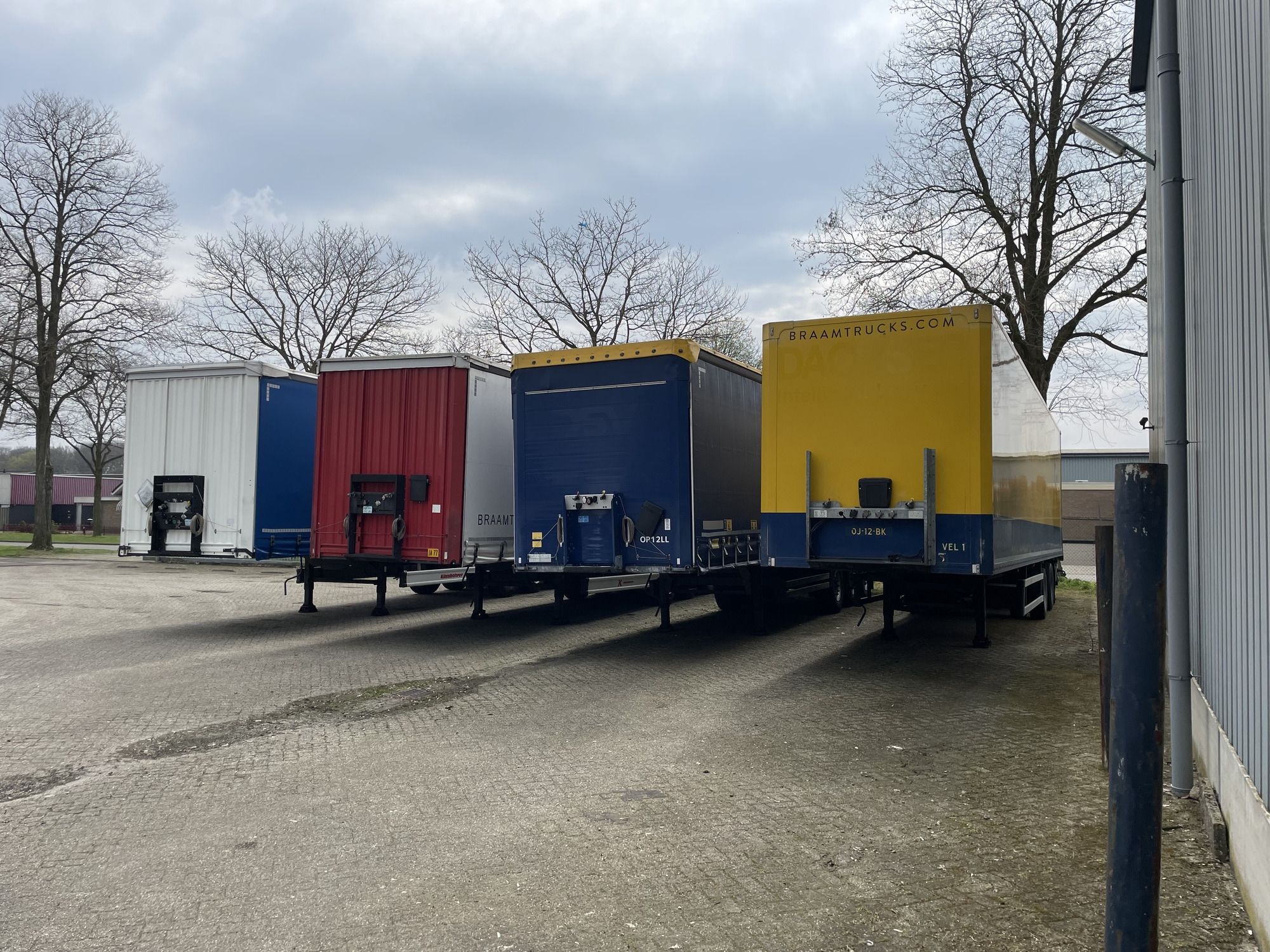 BRAAM TRUCKS & TRAILER VERHUUR B.V. undefined: фото 17