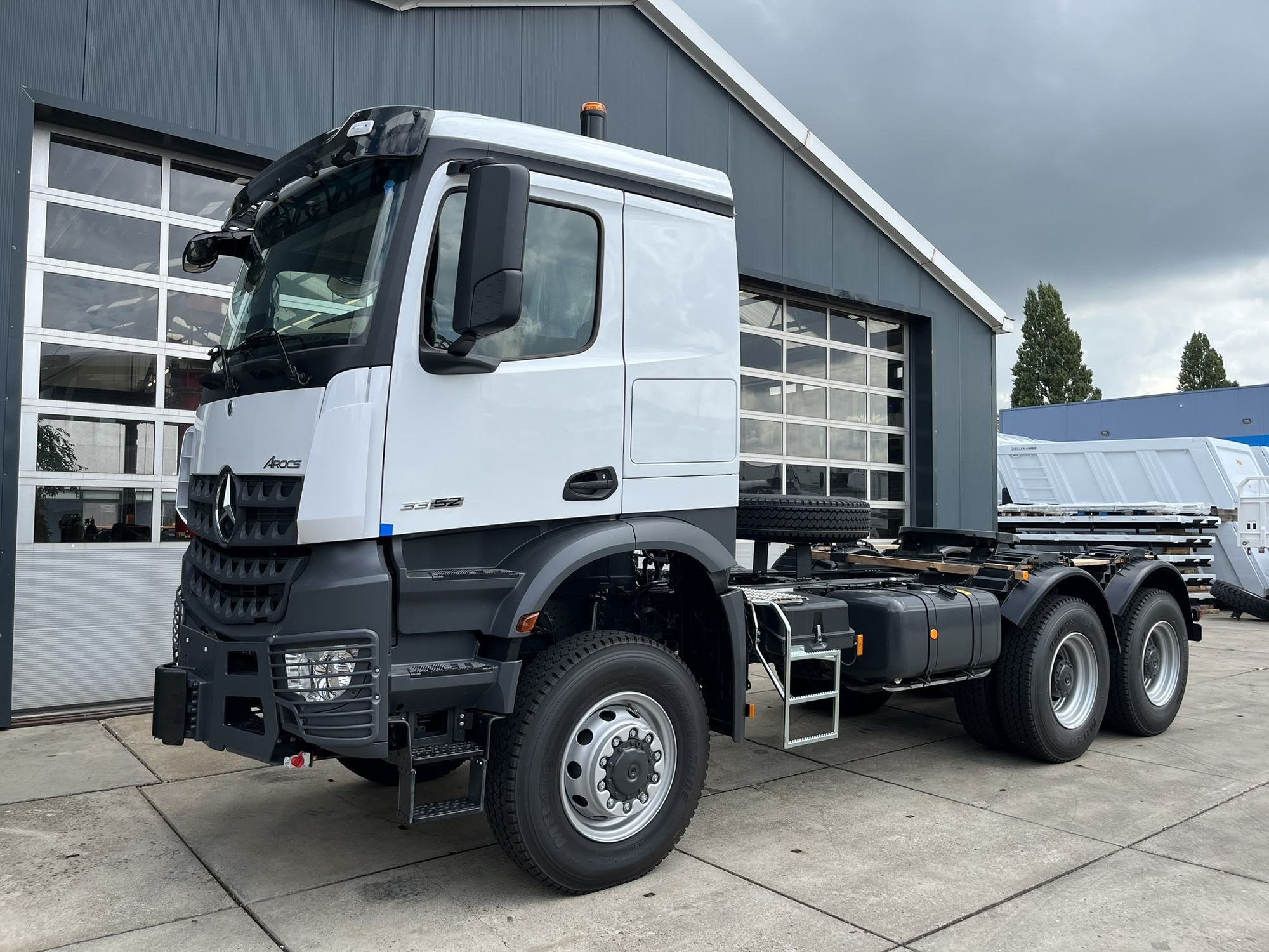 TMH Trucks undefined: фото 9