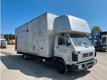 Фургон с закрытым кузовом MAN