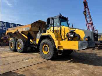 Сочленённый самосвал KOMATSU