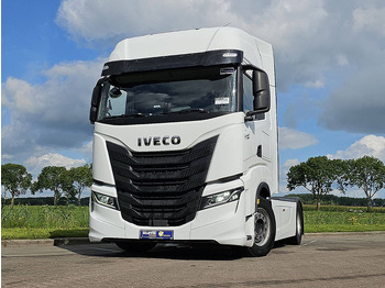 Тягач IVECO S-WAY