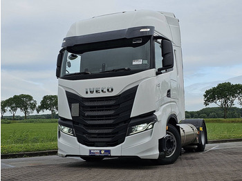 Тягач IVECO S-WAY