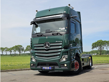 Тягач MERCEDES-BENZ Actros 1863