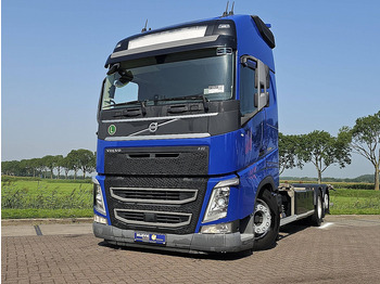 Грузовик-контейнеровоз/ Сменный кузов VOLVO FH 500