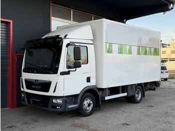 Фургон с закрытым кузовом MAN