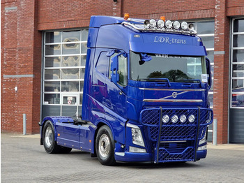 Тягач VOLVO FH13 500