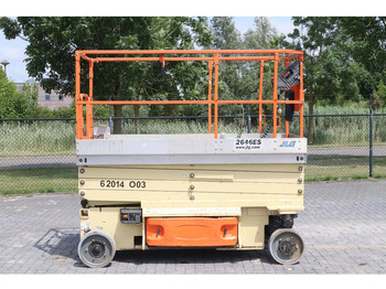 Ножничный подъемник JLG