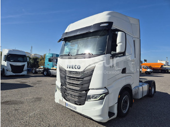 Тягач IVECO S-WAY