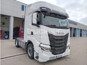 Тягач IVECO S-WAY