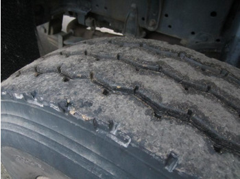 Грузовик бортовой/ Платформа MAN TGA: фото 4