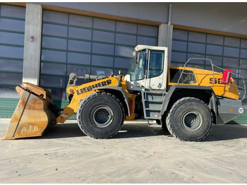 Колёсный погрузчик LIEBHERR L 566