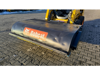 Щетка BOBCAT