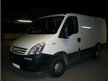 Фургон IVECO 29L12 8m3: фото 1