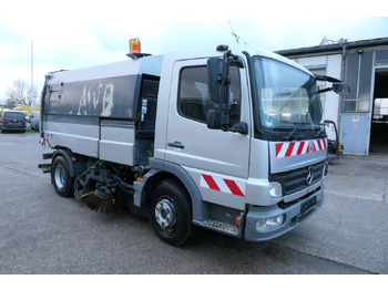Подметально-уборочная машина MERCEDES-BENZ Atego 1018 Rechtslenker Schmidt SK 500 R Rückfah: фото 3
