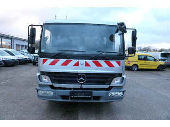 Подметально-уборочная машина MERCEDES-BENZ Atego 1018 Rechtslenker Schmidt SK 500 R Rückfah: фото 2