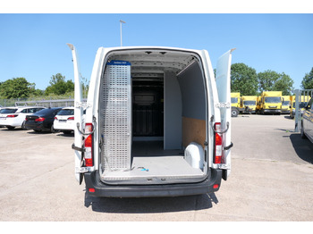 Цельнометаллический фургон RENAULT Master