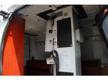 Грузовик с подъемником Renault Master  Versalift ETL32 11m Klima nur 313h HU-UVV: фото 4