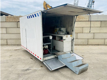 Грузовик с закрытым кузовом MERCEDES-BENZ Sprinter