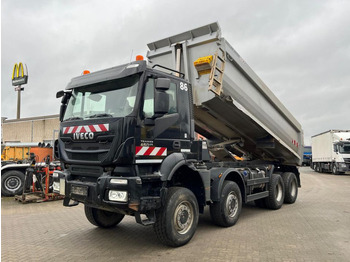 Внедорожный самосвал IVECO Magirus